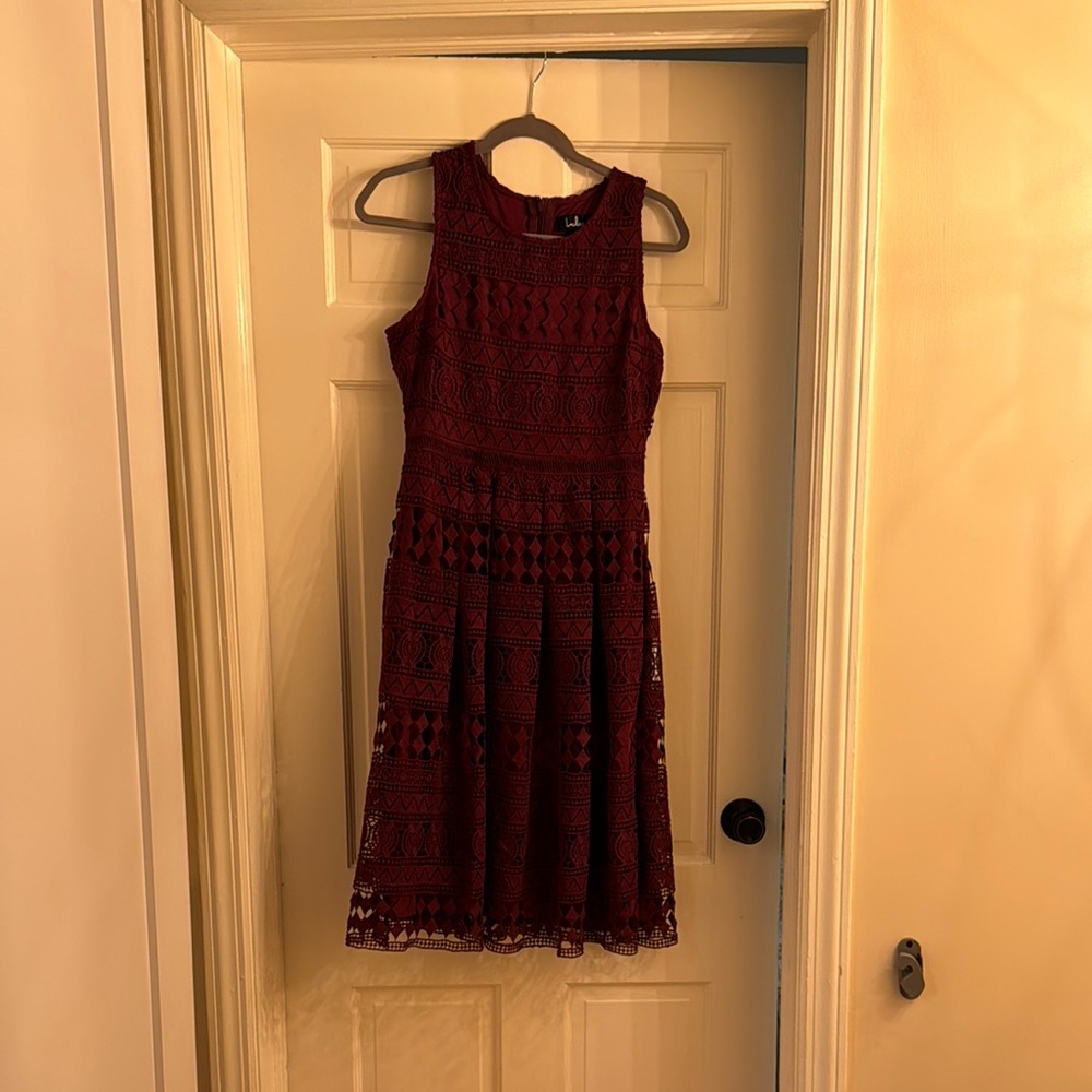 Lace Burgundy Sleeveless Dress